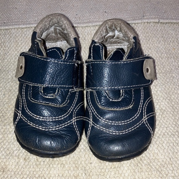 Infant size 5 leather Navy Walker Shoes with Secure Straps - Picture 7 of 16